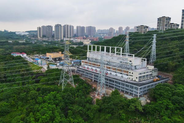 金山500千伏變電站全景。國網重慶市電力公司供圖