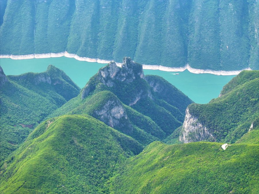 夏日巫峽美。王正坤攝